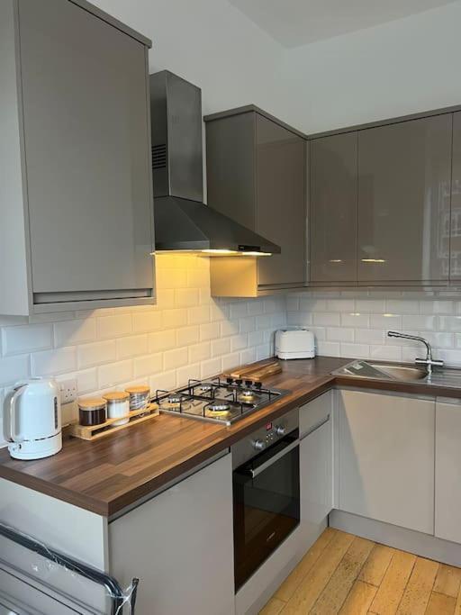 Stylish One Bedroom Apartment In The Heart Of Angel Londra Exterior foto
